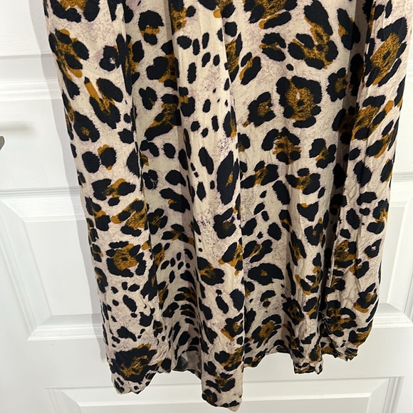 URBAN ROMANTICS - jumpsuit leopard print wide legs cropped size no tag - Picture 8 of 8